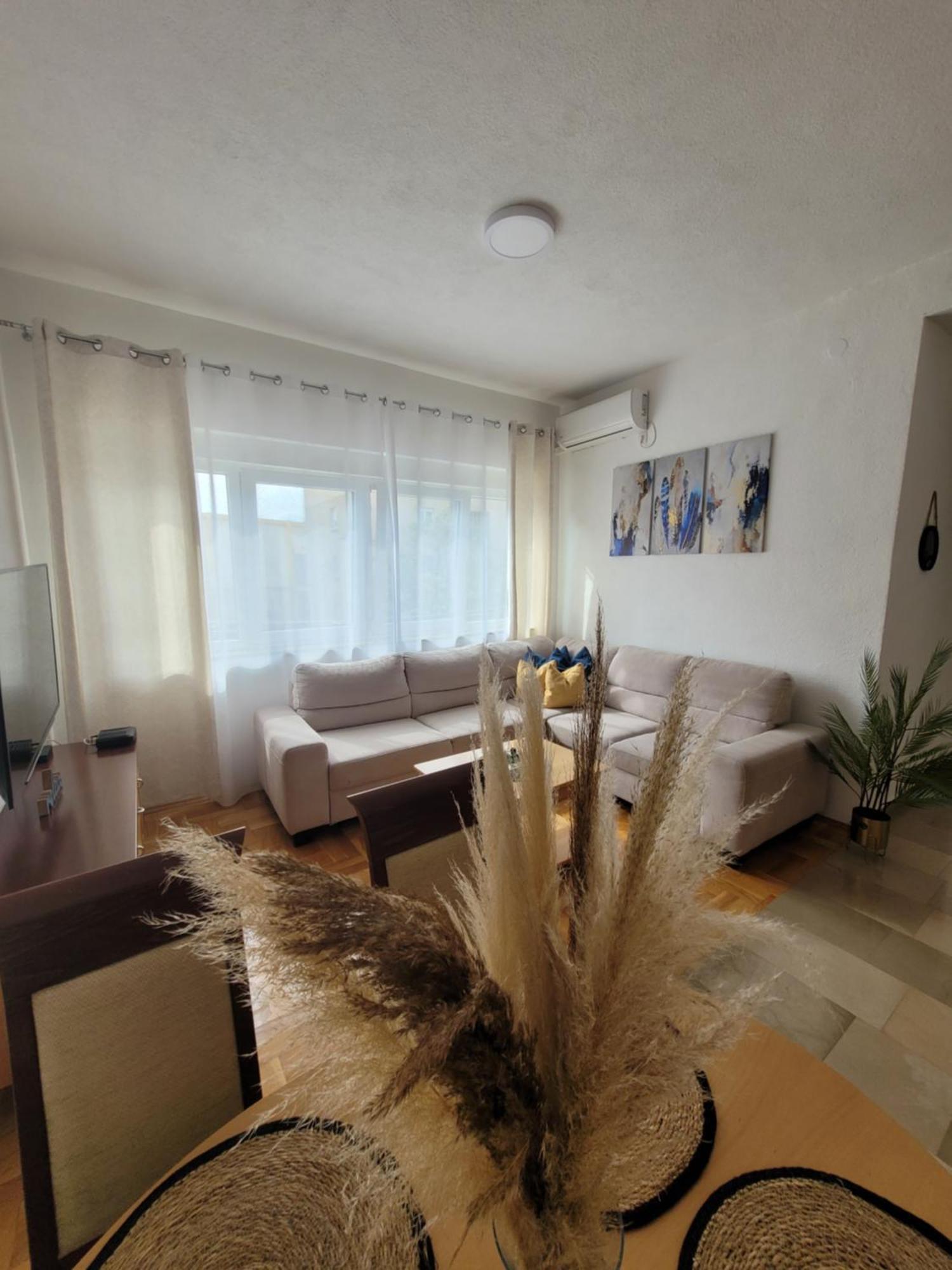 Apartman Natasa Trebinje Zewnętrze zdjęcie